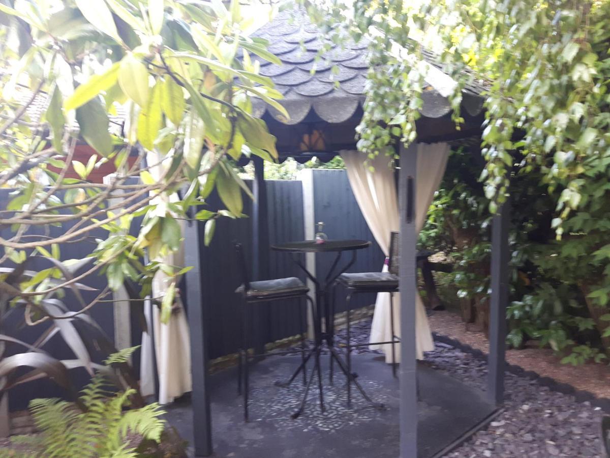 Ever Wanted To Go Off Grid Then This Is For You 萨顿科尔徳菲尔德 外观 照片